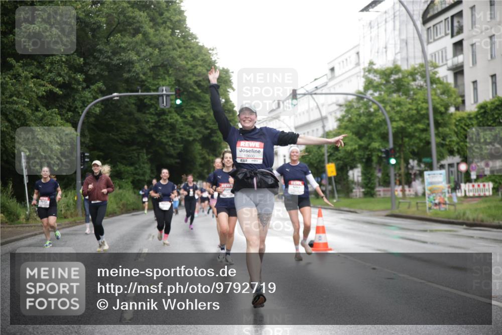 14.06.2026 - REWE Women's Run Jannik Wohlers http://msf.ph/oto/9792719 14.06.2026 09:51:44 Laufen 10600, 7 meine-sportfotos.de