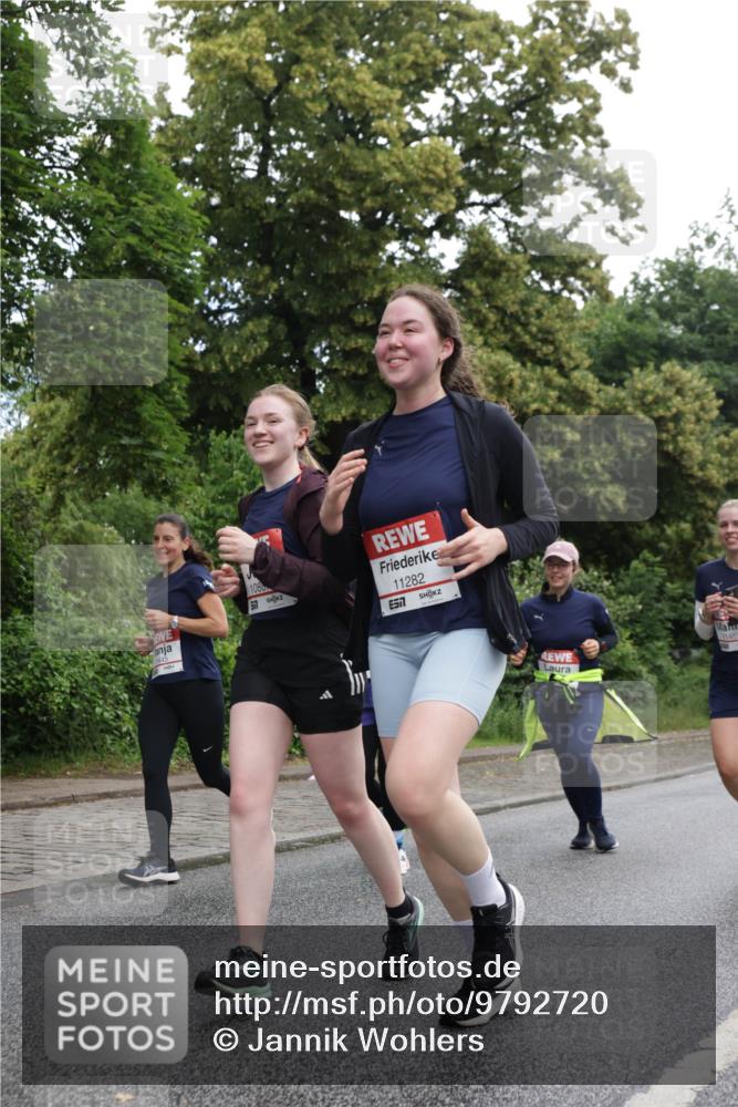 14.06.2026 - REWE Women's Run Jannik Wohlers http://msf.ph/oto/9792720 14.06.2026 10:07:42 Laufen 1086, 11282, 577, 1145 meine-sportfotos.de