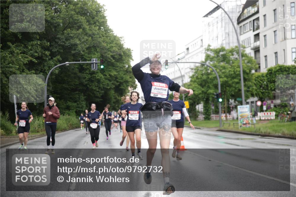 14.06.2026 - REWE Women's Run Jannik Wohlers http://msf.ph/oto/9792732 14.06.2026 09:51:44 Laufen 10600, 7 meine-sportfotos.de