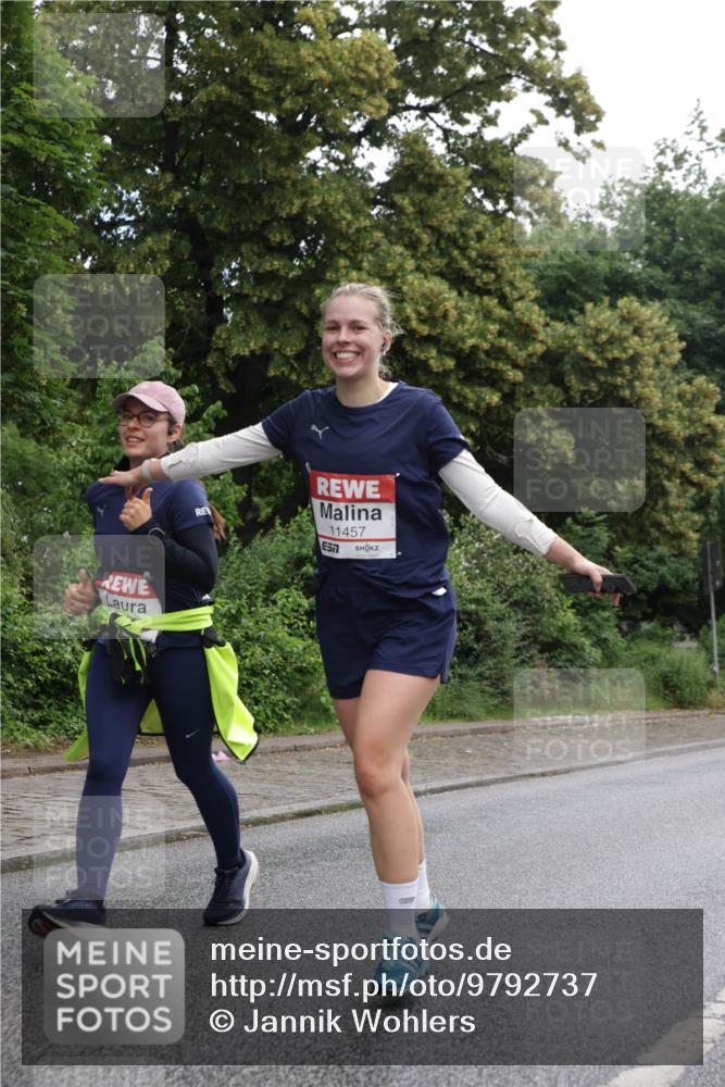14.06.2026 - REWE Women's Run Jannik Wohlers http://msf.ph/oto/9792737 14.06.2026 10:07:43 Laufen 11457 meine-sportfotos.de