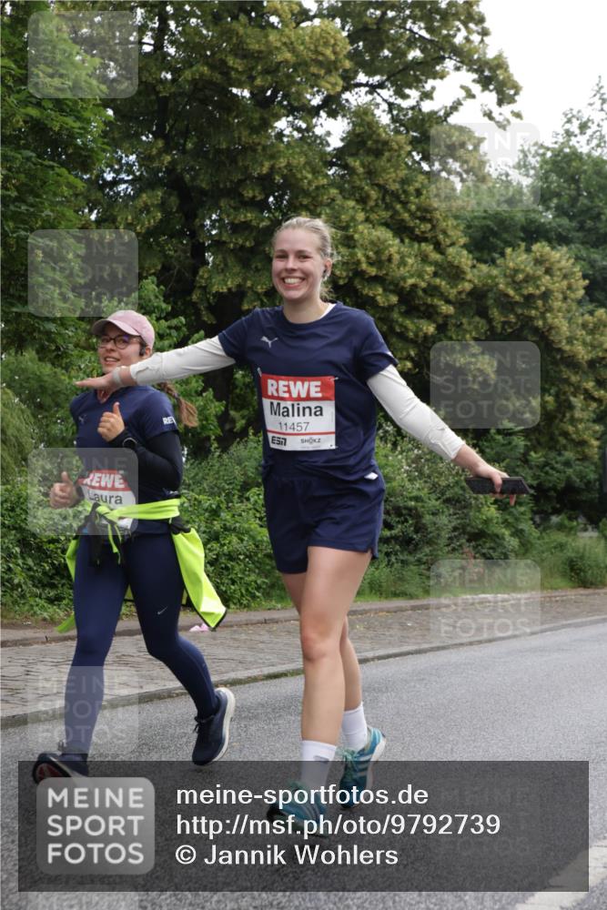 14.06.2026 - REWE Women's Run Jannik Wohlers http://msf.ph/oto/9792739 14.06.2026 10:07:44 Laufen 11457 meine-sportfotos.de