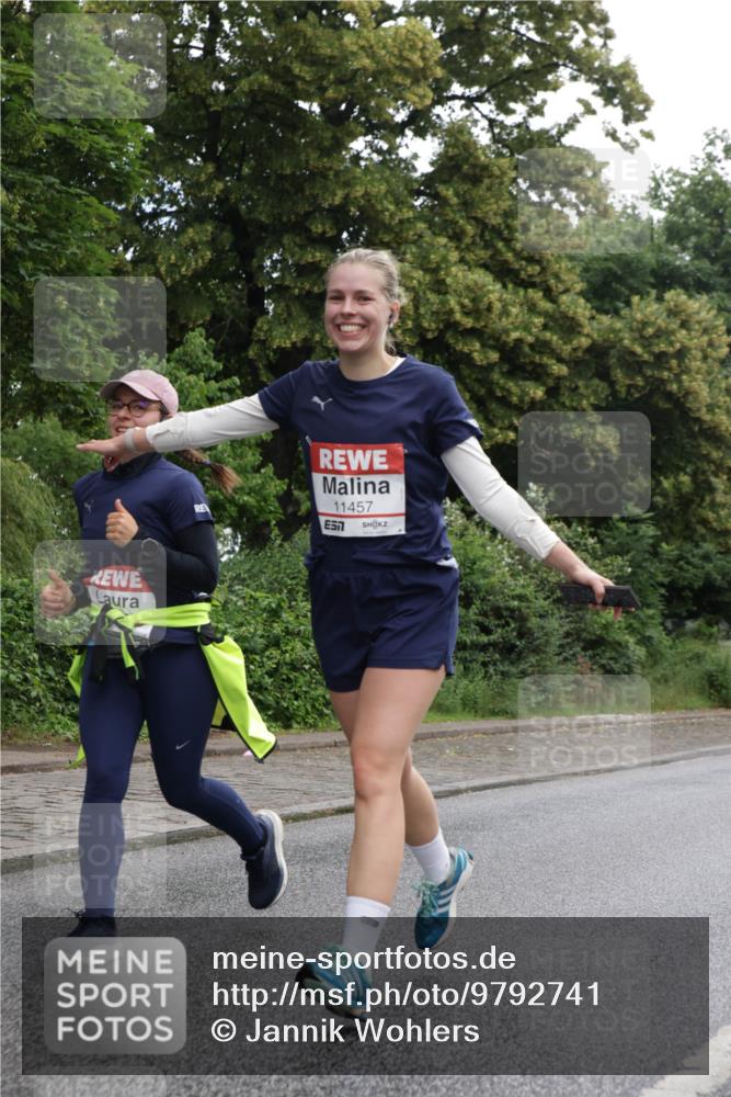 14.06.2026 - REWE Women's Run Jannik Wohlers http://msf.ph/oto/9792741 14.06.2026 10:07:44 Laufen 11457, 7 meine-sportfotos.de
