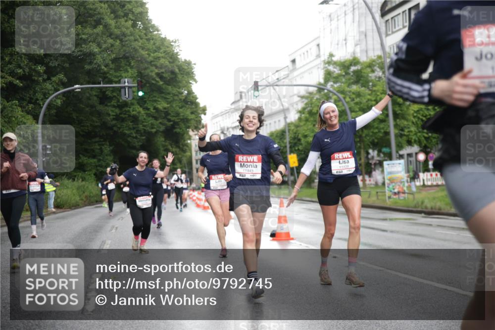 14.06.2026 - REWE Women's Run Jannik Wohlers http://msf.ph/oto/9792745 14.06.2026 09:51:45 Laufen 11443, 517, 11409 meine-sportfotos.de