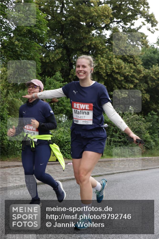 14.06.2026 - REWE Women's Run Jannik Wohlers http://msf.ph/oto/9792746 14.06.2026 10:07:44 Laufen 11457 meine-sportfotos.de