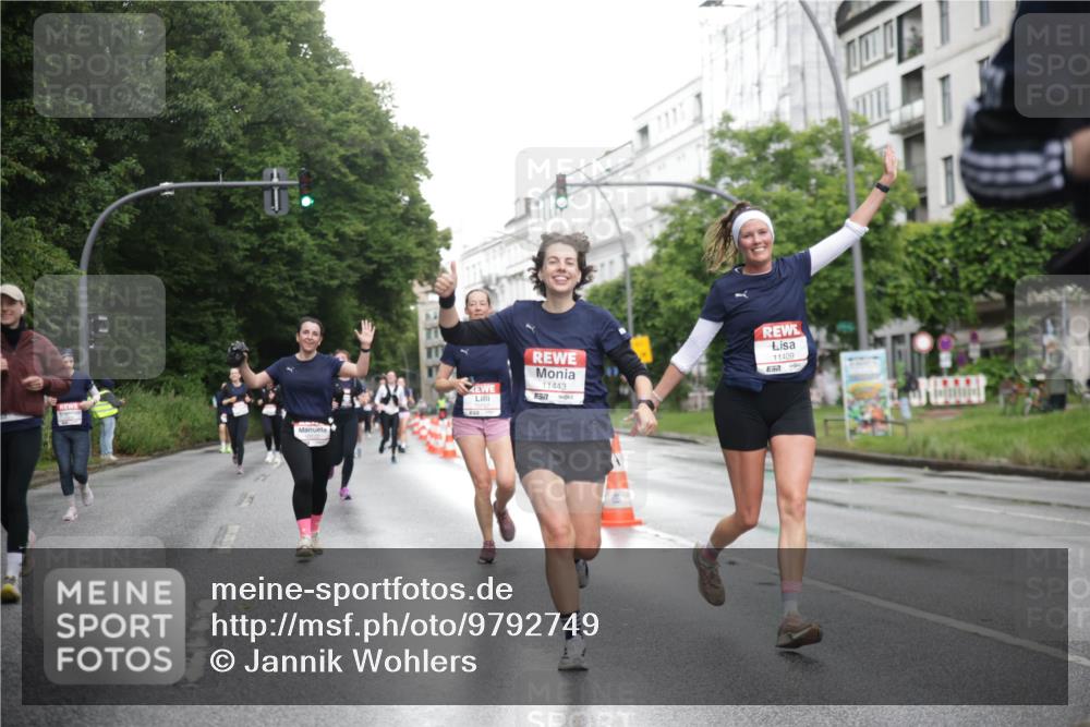 14.06.2026 - REWE Women's Run Jannik Wohlers http://msf.ph/oto/9792749 14.06.2026 09:51:45 Laufen 11443, 8517, 11409 meine-sportfotos.de