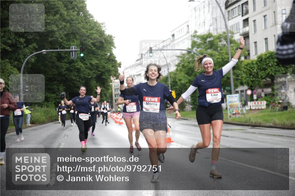 14.06.2026 - REWE Women's Run Jannik Wohlers http://msf.ph/oto/9792751 14.06.2026 09:51:46 Laufen 11443, 8517, 11409 meine-sportfotos.de
