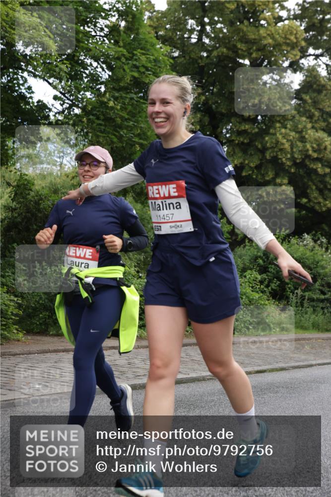 14.06.2026 - REWE Women's Run Jannik Wohlers http://msf.ph/oto/9792756 14.06.2026 10:07:44 Laufen 11457, 57 meine-sportfotos.de