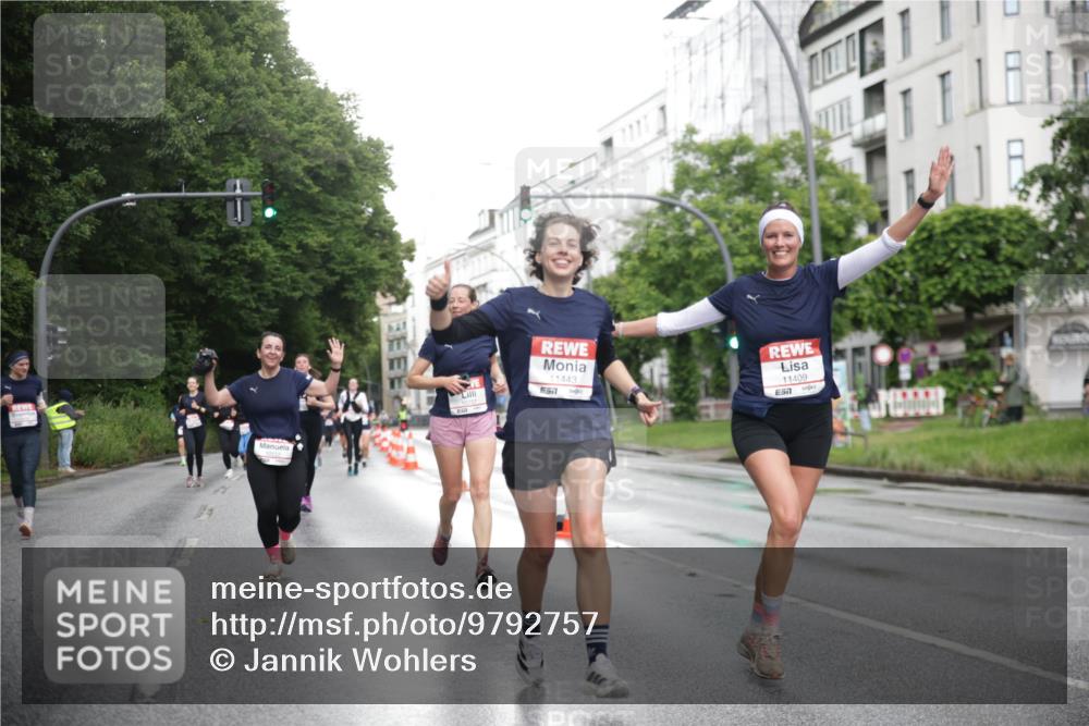 14.06.2026 - REWE Women's Run Jannik Wohlers http://msf.ph/oto/9792757 14.06.2026 09:51:46 Laufen 11443, 17, 11409 meine-sportfotos.de