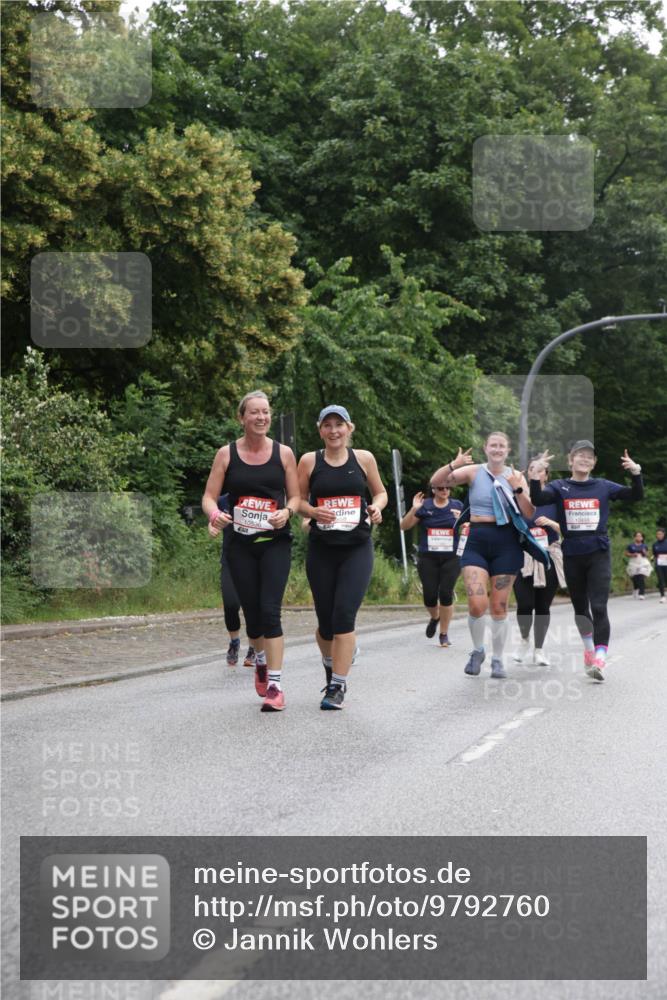 14.06.2026 - REWE Women's Run Jannik Wohlers http://msf.ph/oto/9792760 14.06.2026 10:07:45 Laufen 10536 meine-sportfotos.de