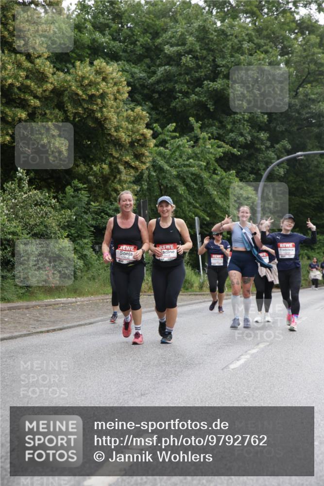 14.06.2026 - REWE Women's Run Jannik Wohlers http://msf.ph/oto/9792762 14.06.2026 10:07:46 Laufen 10536 meine-sportfotos.de