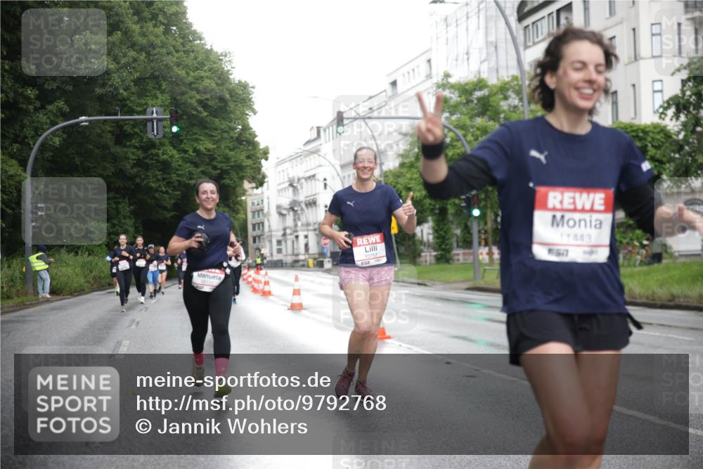 14.06.2026 - REWE Women's Run Jannik Wohlers http://msf.ph/oto/9792768 14.06.2026 09:51:47 Laufen 10122, 10757, 11443, 857 meine-sportfotos.de