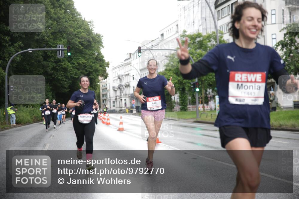 14.06.2026 - REWE Women's Run Jannik Wohlers http://msf.ph/oto/9792770 14.06.2026 09:51:47 Laufen 10122, 10757, 11443, 1517 meine-sportfotos.de