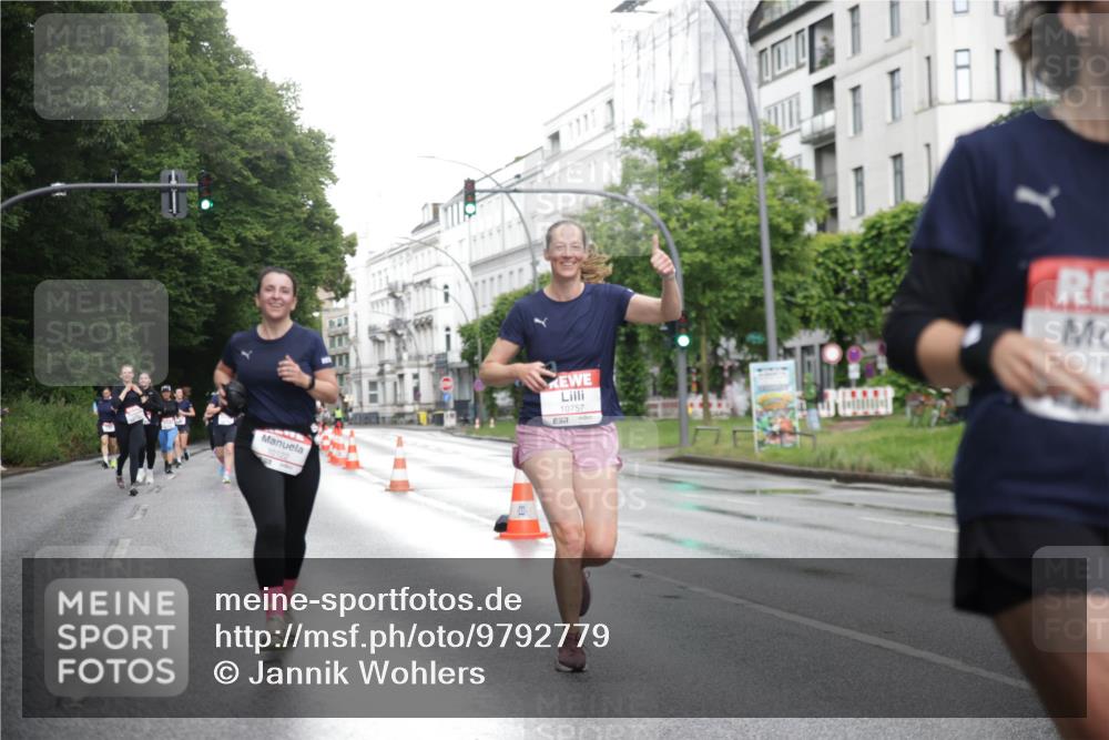 14.06.2026 - REWE Women's Run Jannik Wohlers http://msf.ph/oto/9792779 14.06.2026 09:51:47 Laufen 10122, 10757, 57 meine-sportfotos.de