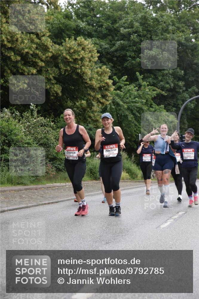 14.06.2026 - REWE Women's Run Jannik Wohlers http://msf.ph/oto/9792785 14.06.2026 10:07:46 Laufen 10536, 10458, 57 meine-sportfotos.de