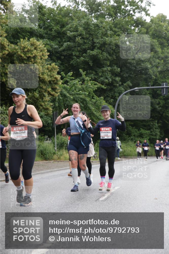 14.06.2026 - REWE Women's Run Jannik Wohlers http://msf.ph/oto/9792793 14.06.2026 10:07:47 Laufen 10458, 577, 10498, 57 meine-sportfotos.de