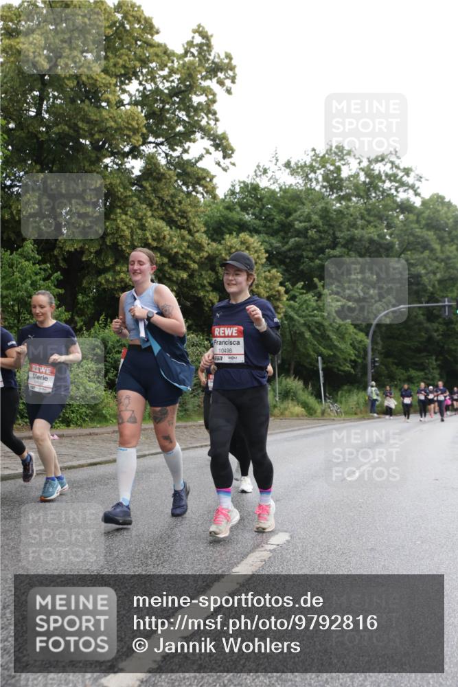 14.06.2026 - REWE Women's Run Jannik Wohlers http://msf.ph/oto/9792816 14.06.2026 10:07:49 Laufen 10498, 57 meine-sportfotos.de