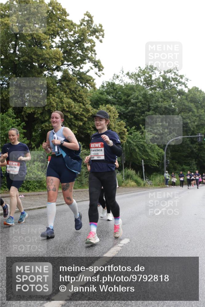 14.06.2026 - REWE Women's Run Jannik Wohlers http://msf.ph/oto/9792818 14.06.2026 10:07:49 Laufen 10498, 57 meine-sportfotos.de