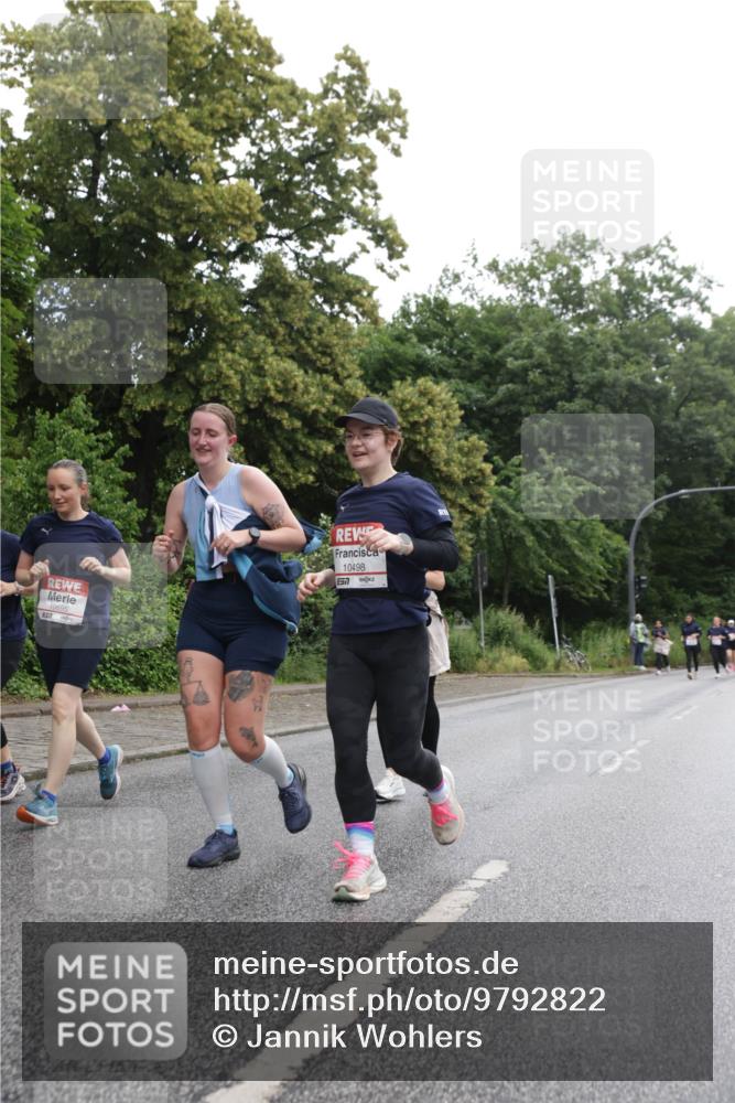 14.06.2026 - REWE Women's Run Jannik Wohlers http://msf.ph/oto/9792822 14.06.2026 10:07:49 Laufen 10498, 657, 10695 meine-sportfotos.de