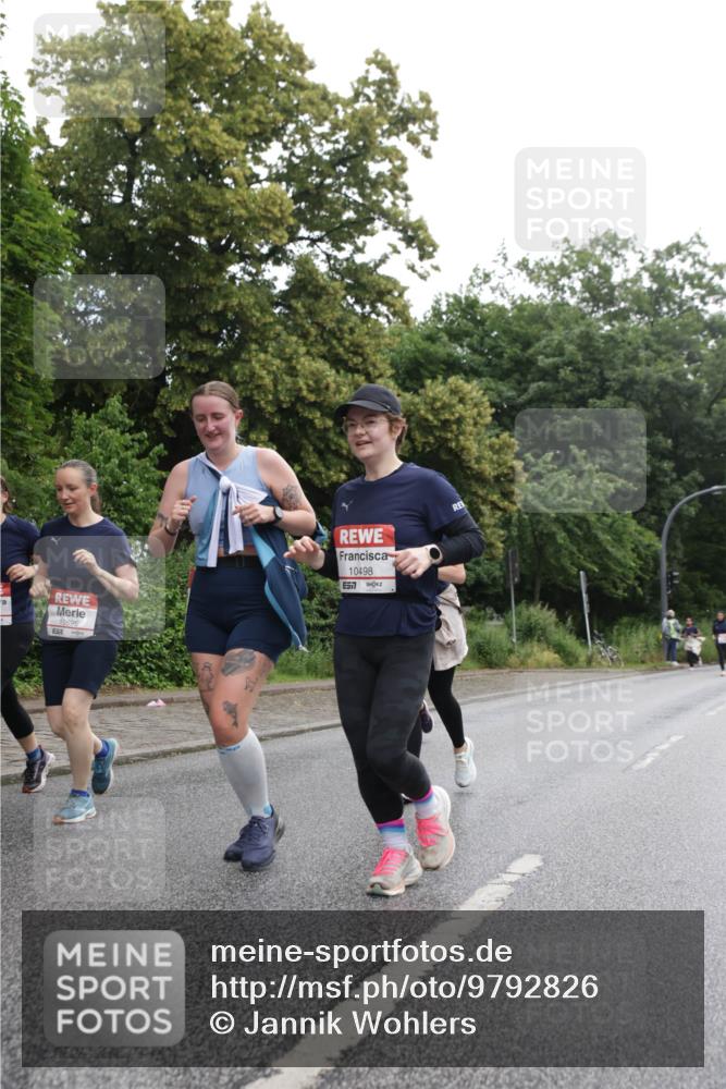 14.06.2026 - REWE Women's Run Jannik Wohlers http://msf.ph/oto/9792826 14.06.2026 10:07:49 Laufen 517, 10695, 10498, 57 meine-sportfotos.de