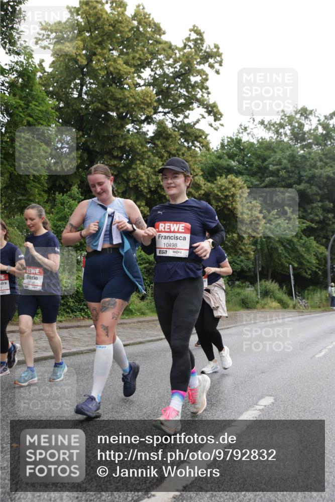 14.06.2026 - REWE Women's Run Jannik Wohlers http://msf.ph/oto/9792832 14.06.2026 10:07:50 Laufen 10695, 10498, 57 meine-sportfotos.de