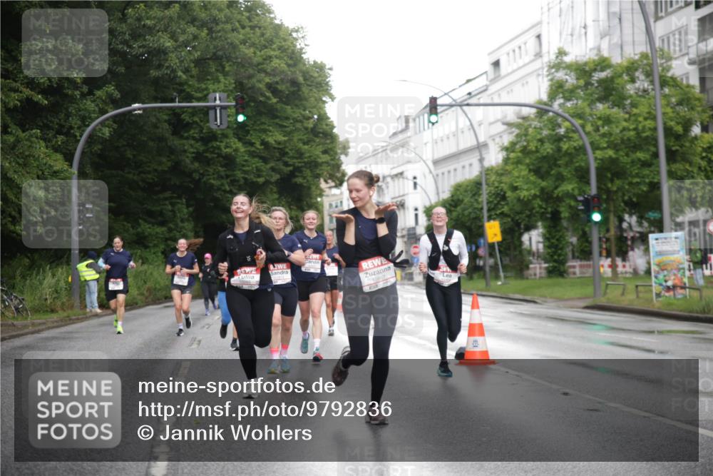 14.06.2026 - REWE Women's Run Jannik Wohlers http://msf.ph/oto/9792836 14.06.2026 09:51:52 Laufen 10867 meine-sportfotos.de