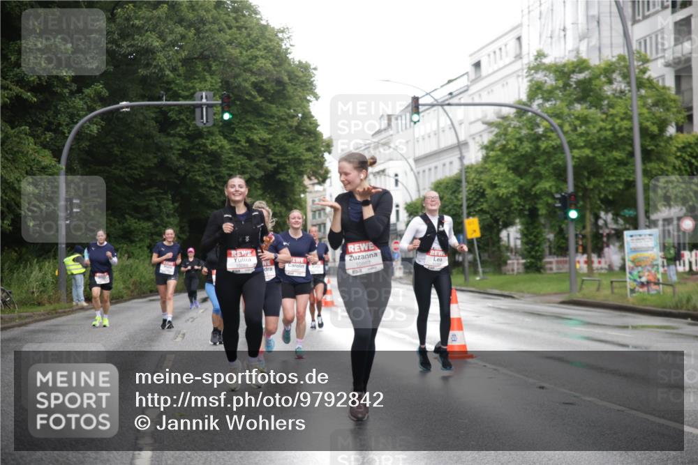 14.06.2026 - REWE Women's Run Jannik Wohlers http://msf.ph/oto/9792842 14.06.2026 09:51:52 Laufen 10265, 10867, 57 meine-sportfotos.de