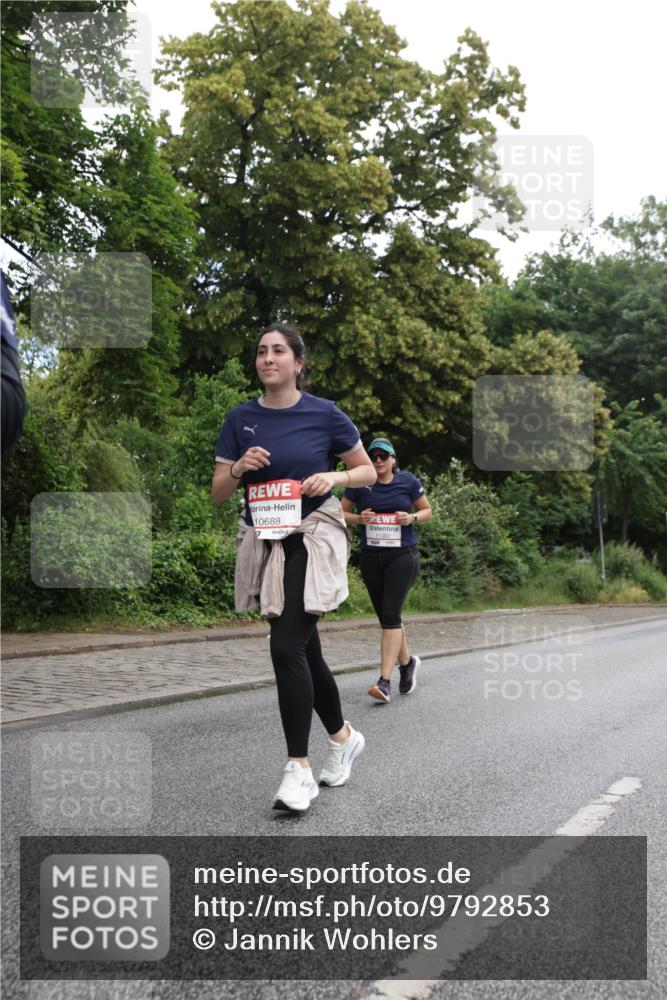 14.06.2026 - REWE Women's Run Jannik Wohlers http://msf.ph/oto/9792853 14.06.2026 10:07:50 Laufen 10688 meine-sportfotos.de