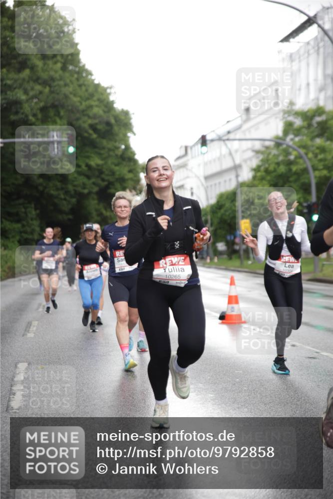 14.06.2026 - REWE Women's Run Jannik Wohlers http://msf.ph/oto/9792858 14.06.2026 09:51:53 Laufen 7, 10265, 10304 meine-sportfotos.de