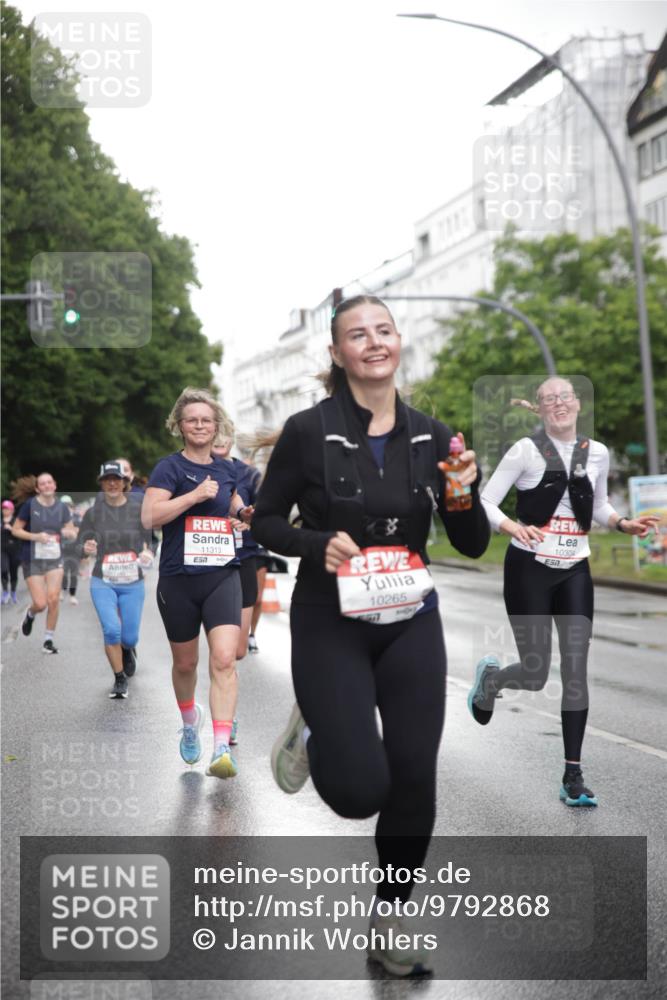 14.06.2026 - REWE Women's Run Jannik Wohlers http://msf.ph/oto/9792868 14.06.2026 09:51:54 Laufen 11313, 57, 10265, 10304 meine-sportfotos.de