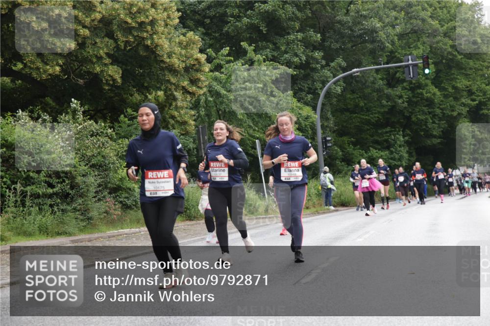 14.06.2026 - REWE Women's Run Jannik Wohlers http://msf.ph/oto/9792871 14.06.2026 10:07:57 Laufen 10175, 7, 10537, 10948 meine-sportfotos.de