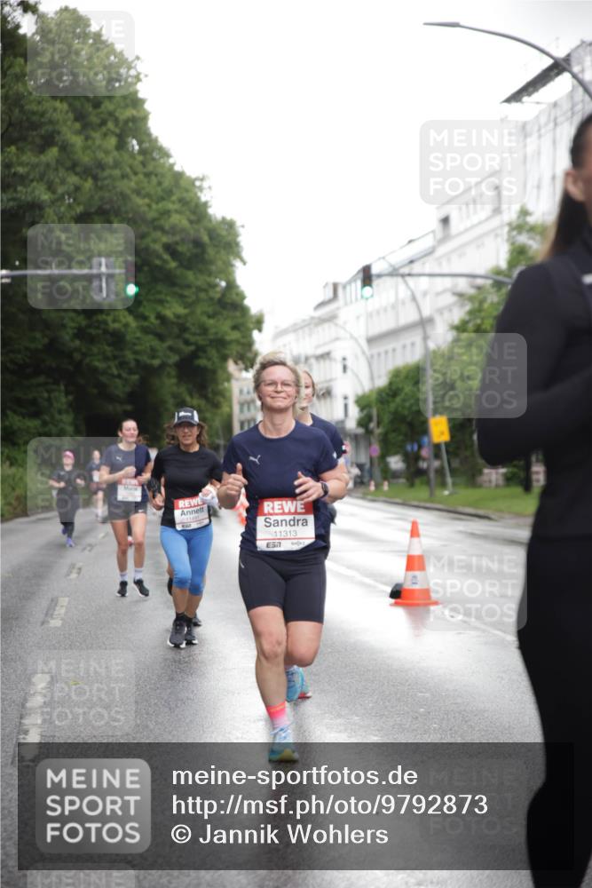 14.06.2026 - REWE Women's Run Jannik Wohlers http://msf.ph/oto/9792873 14.06.2026 09:51:54 Laufen 11313, 7 meine-sportfotos.de