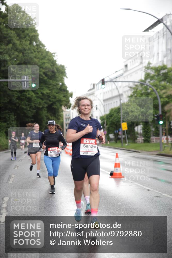 14.06.2026 - REWE Women's Run Jannik Wohlers http://msf.ph/oto/9792880 14.06.2026 09:51:54 Laufen 11313, 7 meine-sportfotos.de