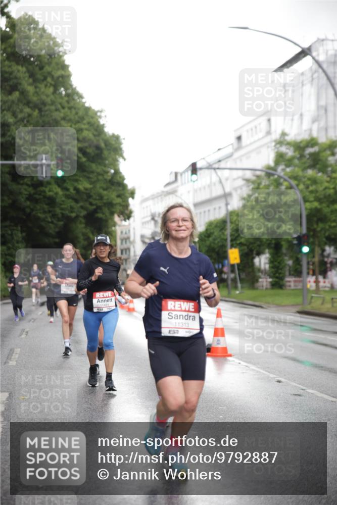 14.06.2026 - REWE Women's Run Jannik Wohlers http://msf.ph/oto/9792887 14.06.2026 09:51:55 Laufen 7, 11313 meine-sportfotos.de