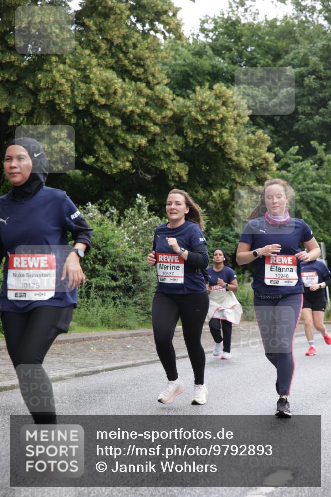 14.06.2026 - REWE Women's Run Jannik Wohlers http://msf.ph/oto/9792893 14.06.2026 10:07:59 Laufen 10175, 7, 10537, 10948 meine-sportfotos.de