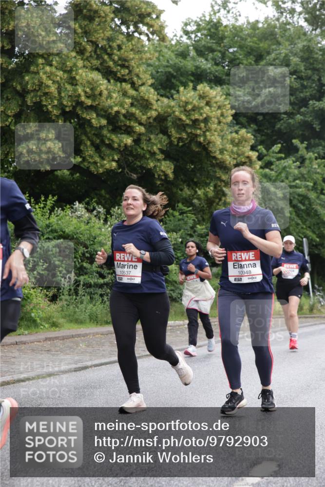 14.06.2026 - REWE Women's Run Jannik Wohlers http://msf.ph/oto/9792903 14.06.2026 10:07:59 Laufen 10537, 517, 10948, 57 meine-sportfotos.de
