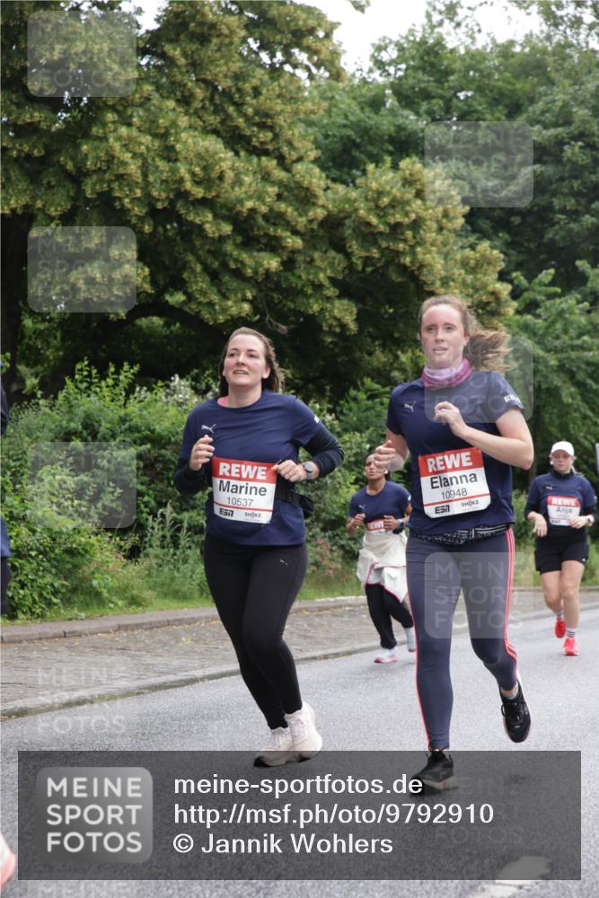 14.06.2026 - REWE Women's Run Jannik Wohlers http://msf.ph/oto/9792910 14.06.2026 10:07:59 Laufen 10537, 7, 10948, 57 meine-sportfotos.de