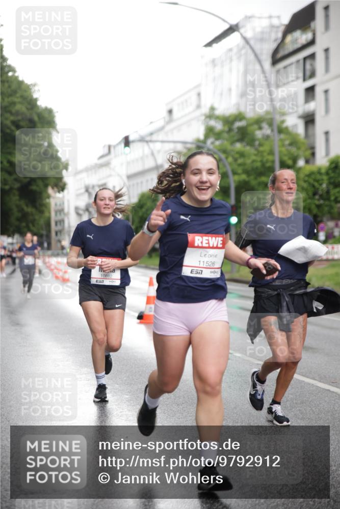 14.06.2026 - REWE Women's Run Jannik Wohlers http://msf.ph/oto/9792912 14.06.2026 09:51:57 Laufen 10882, 7, 11526 meine-sportfotos.de