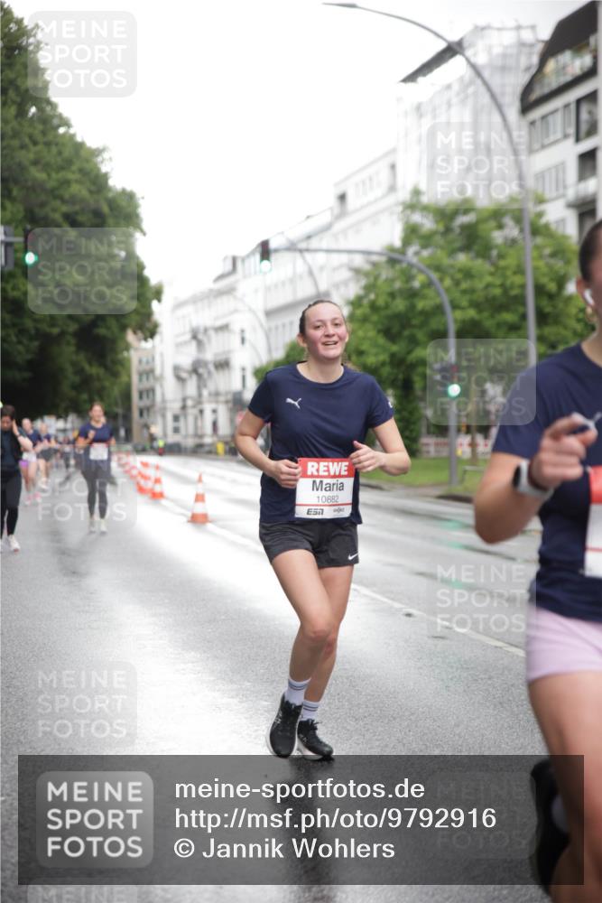 14.06.2026 - REWE Women's Run Jannik Wohlers http://msf.ph/oto/9792916 14.06.2026 09:51:57 Laufen 10882, 7 meine-sportfotos.de