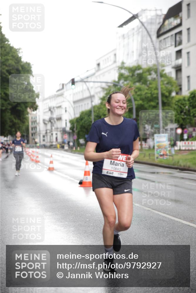 14.06.2026 - REWE Women's Run Jannik Wohlers http://msf.ph/oto/9792927 14.06.2026 09:51:58 Laufen 10882 meine-sportfotos.de