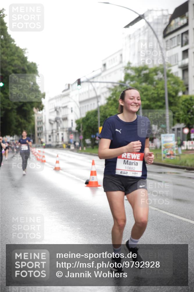 14.06.2026 - REWE Women's Run Jannik Wohlers http://msf.ph/oto/9792928 14.06.2026 09:51:58 Laufen 10882, 7 meine-sportfotos.de