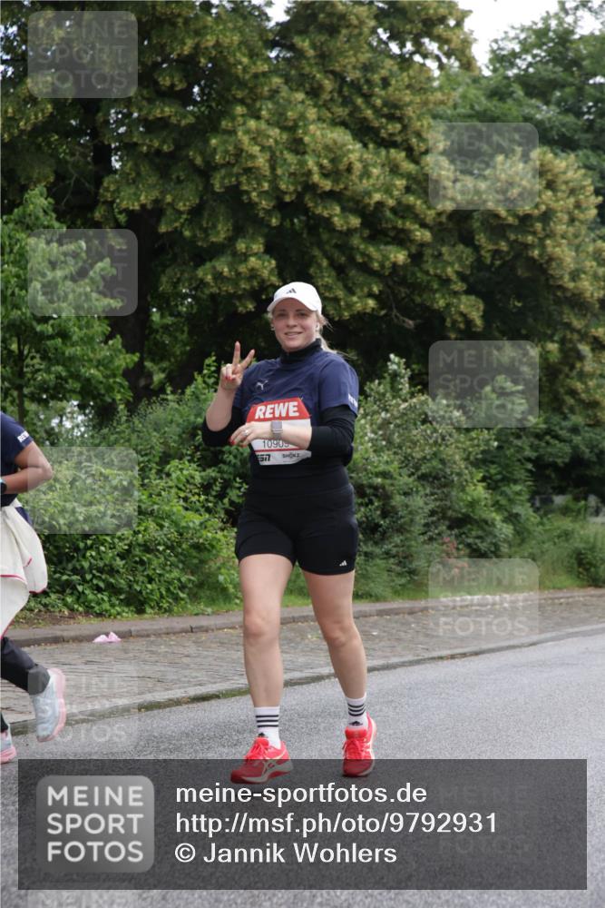 14.06.2026 - REWE Women's Run Jannik Wohlers http://msf.ph/oto/9792931 14.06.2026 10:08:02 Laufen 10909, 57 meine-sportfotos.de