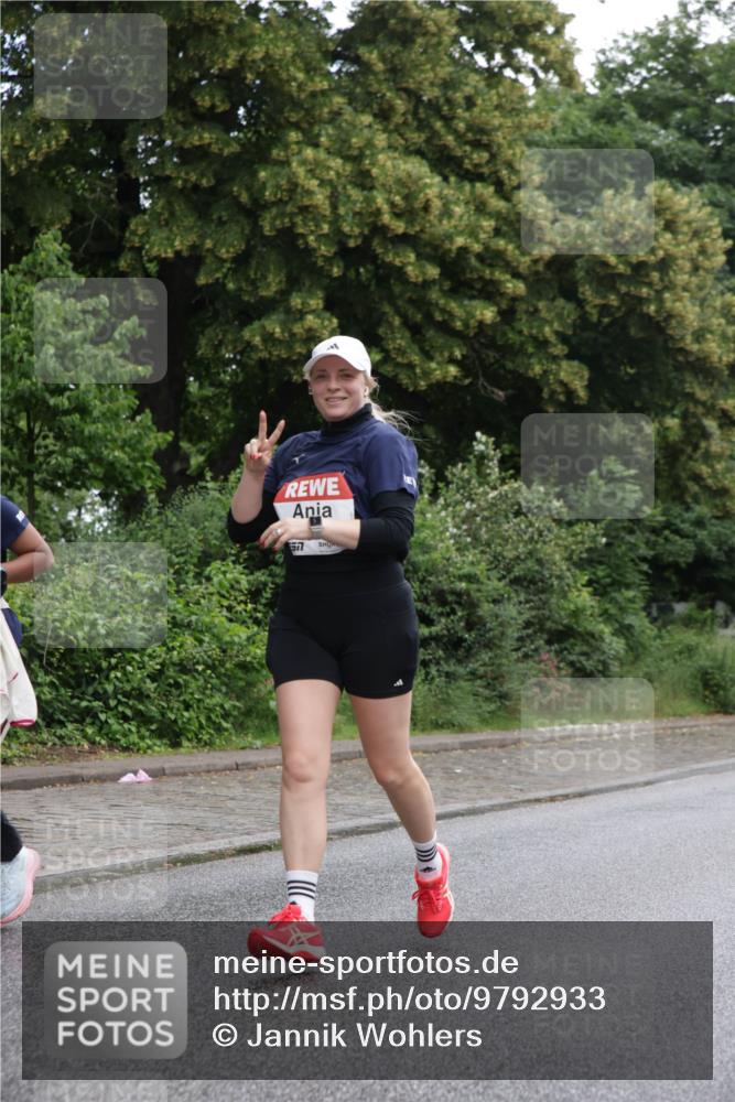 14.06.2026 - REWE Women's Run Jannik Wohlers http://msf.ph/oto/9792933 14.06.2026 10:08:02 Laufen 57 meine-sportfotos.de