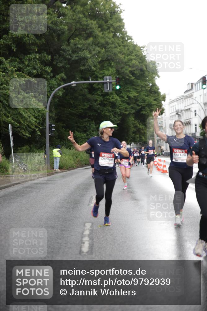 14.06.2026 - REWE Women's Run Jannik Wohlers http://msf.ph/oto/9792939 14.06.2026 09:52:01 Laufen 10451 meine-sportfotos.de