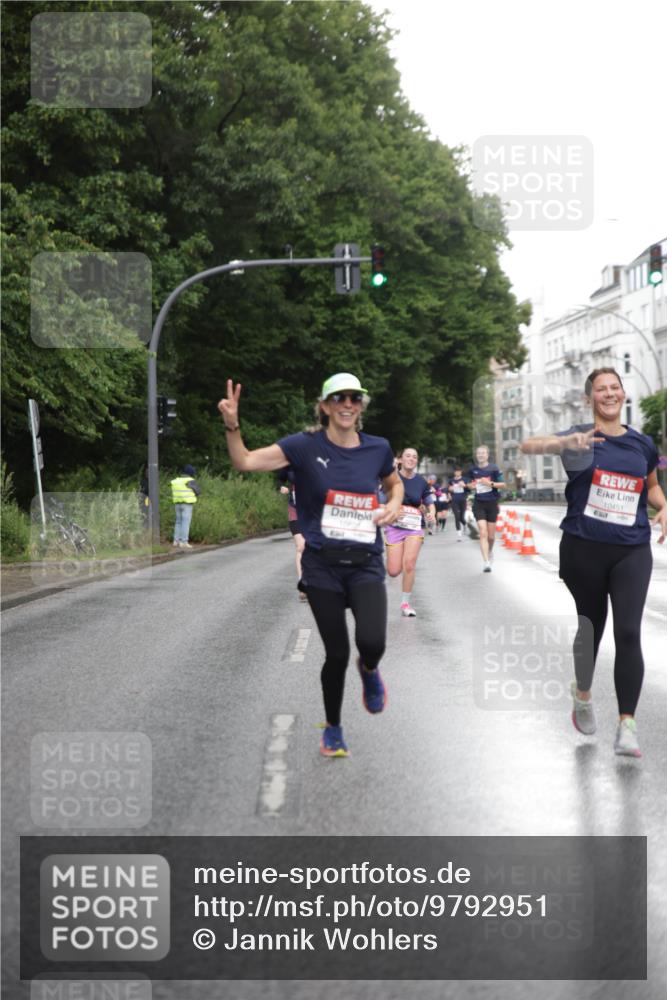 14.06.2026 - REWE Women's Run Jannik Wohlers http://msf.ph/oto/9792951 14.06.2026 09:52:01 Laufen 10451 meine-sportfotos.de