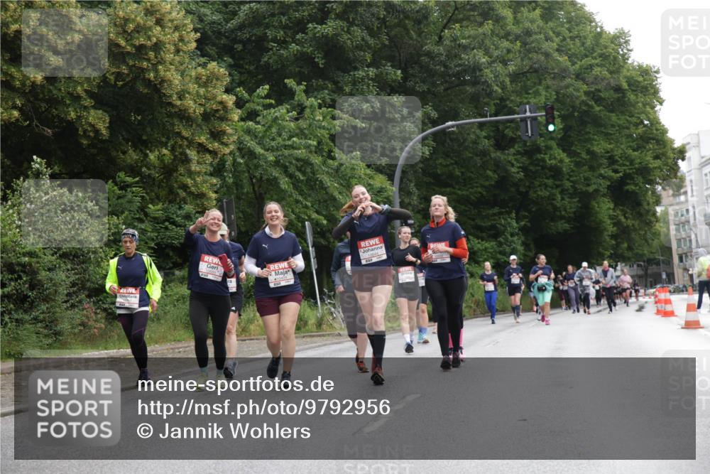 14.06.2026 - REWE Women's Run Jannik Wohlers http://msf.ph/oto/9792956 14.06.2026 10:08:08 Laufen 410404 meine-sportfotos.de