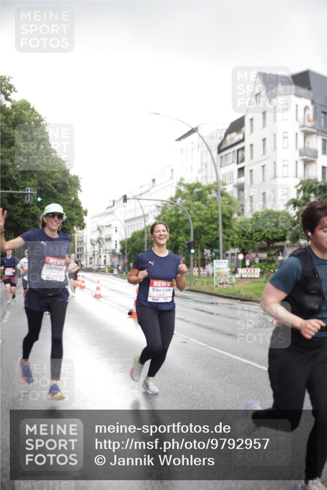 14.06.2026 - REWE Women's Run Jannik Wohlers http://msf.ph/oto/9792957 14.06.2026 09:52:02 Laufen 1062, 10451 meine-sportfotos.de