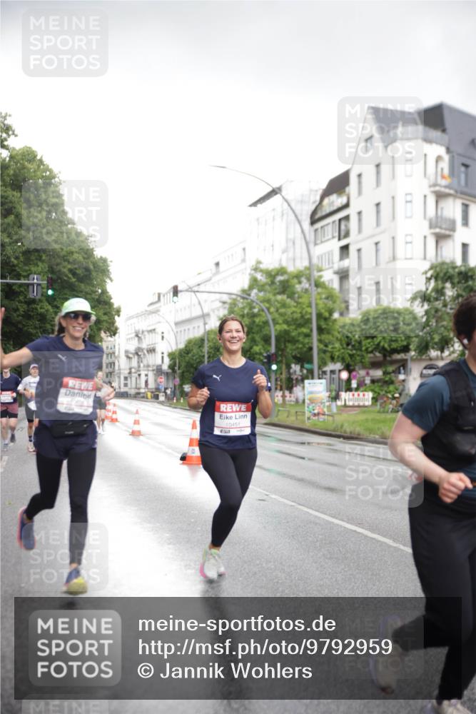 14.06.2026 - REWE Women's Run Jannik Wohlers http://msf.ph/oto/9792959 14.06.2026 09:52:02 Laufen 10451, 57 meine-sportfotos.de