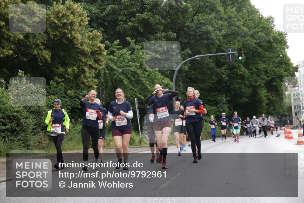 14.06.2026 - REWE Women's Run Jannik Wohlers http://msf.ph/oto/9792961 14.06.2026 10:08:08 Laufen 410404, 10644 meine-sportfotos.de