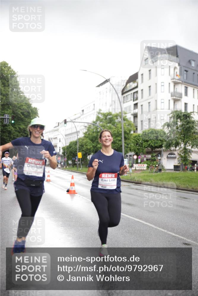 14.06.2026 - REWE Women's Run Jannik Wohlers http://msf.ph/oto/9792967 14.06.2026 09:52:03 Laufen 10625, 10451 meine-sportfotos.de
