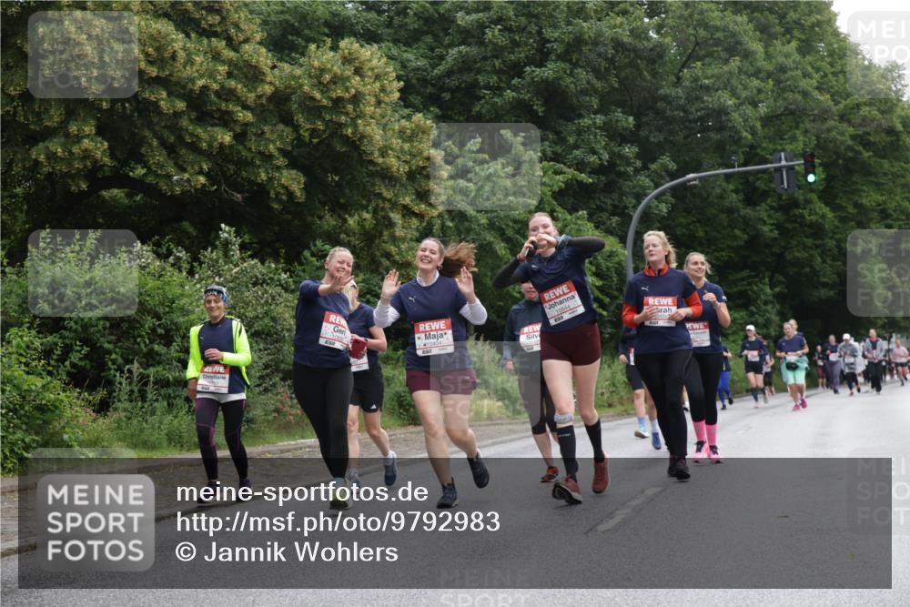 14.06.2026 - REWE Women's Run Jannik Wohlers http://msf.ph/oto/9792983 14.06.2026 10:08:09 Laufen 1068, 10404, 1112, 857, 10644, 0502 meine-sportfotos.de